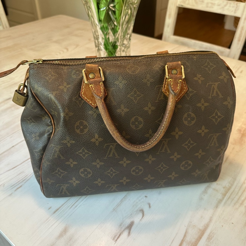 Louis Vuitton Speedy